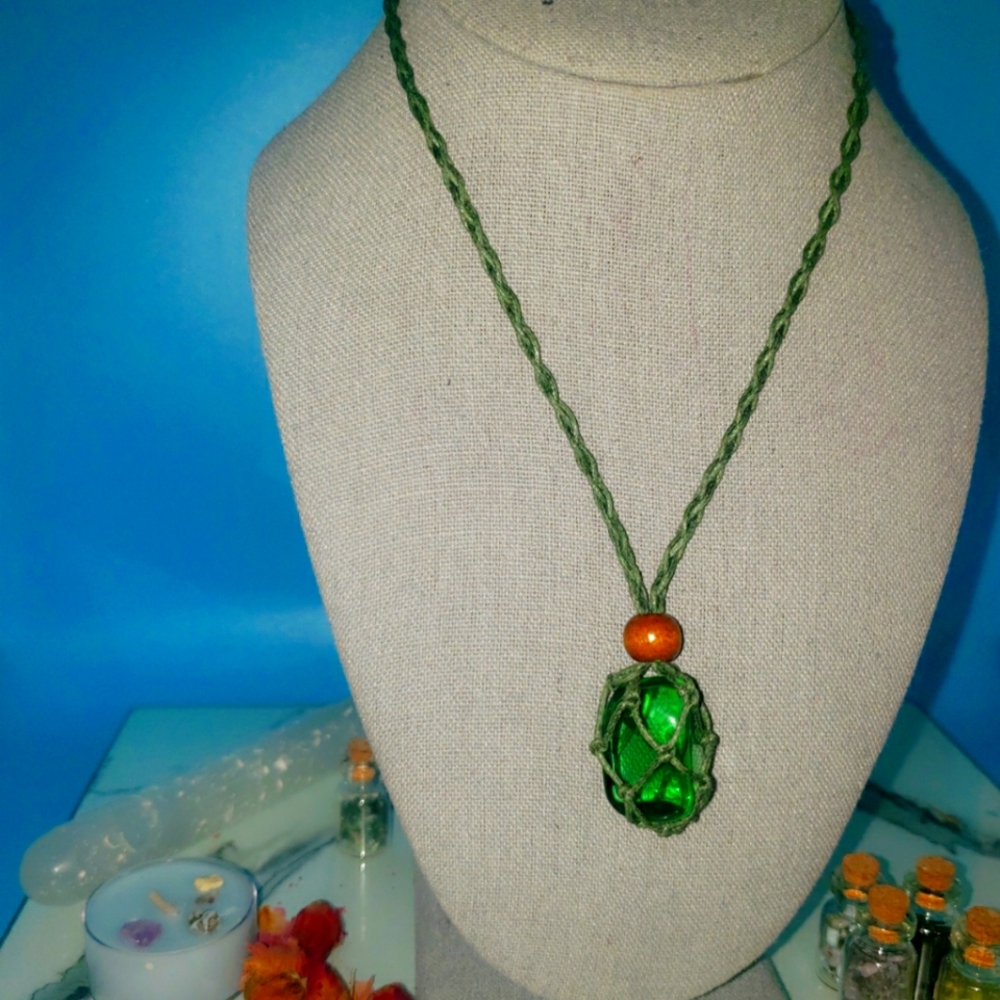Green Goddess Gaia Crystal Stone Pendant Necklace! MOTHER EARTH ENERGY!